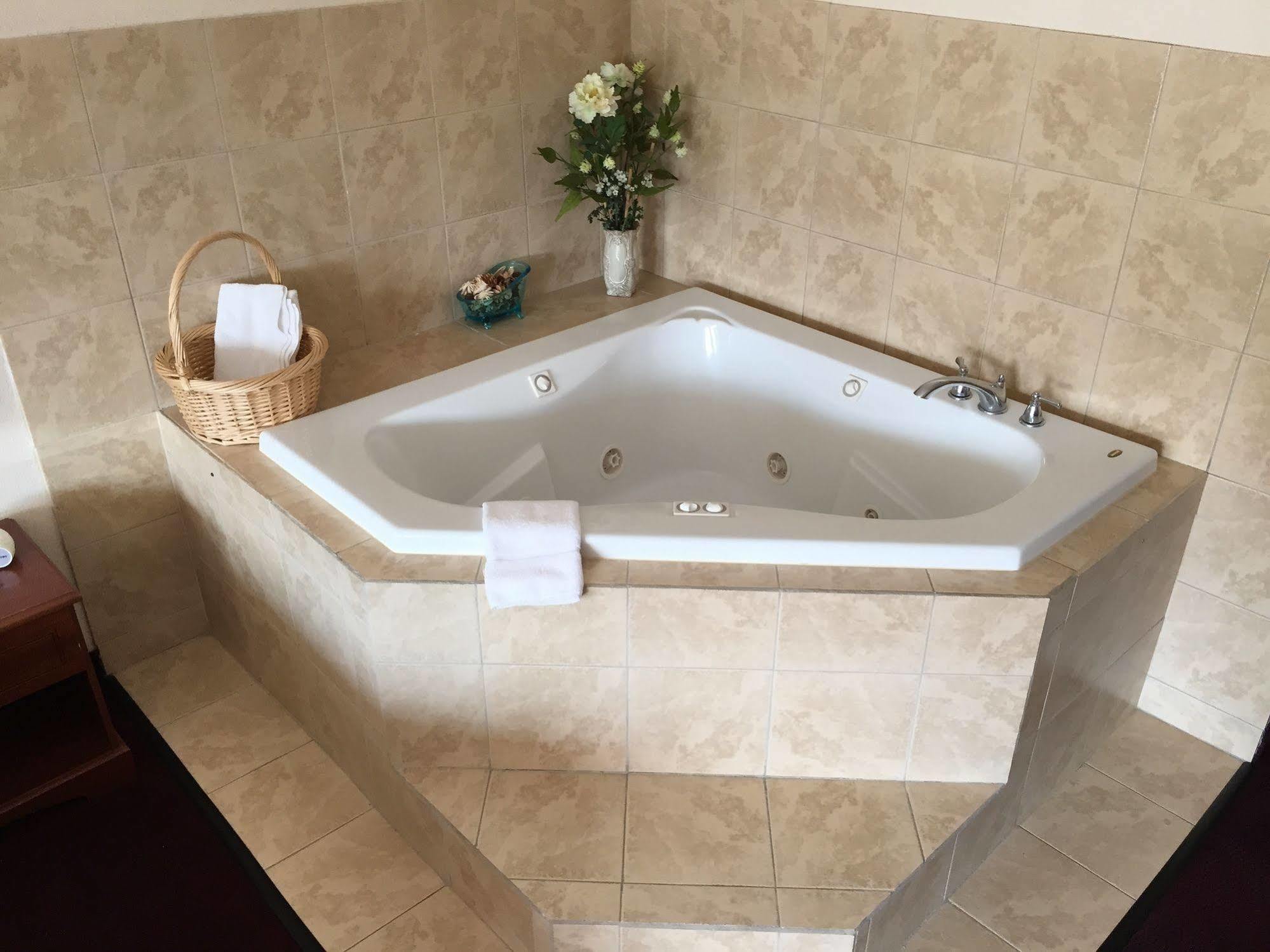 Washington Burgess Inn West Point エクステリア 写真