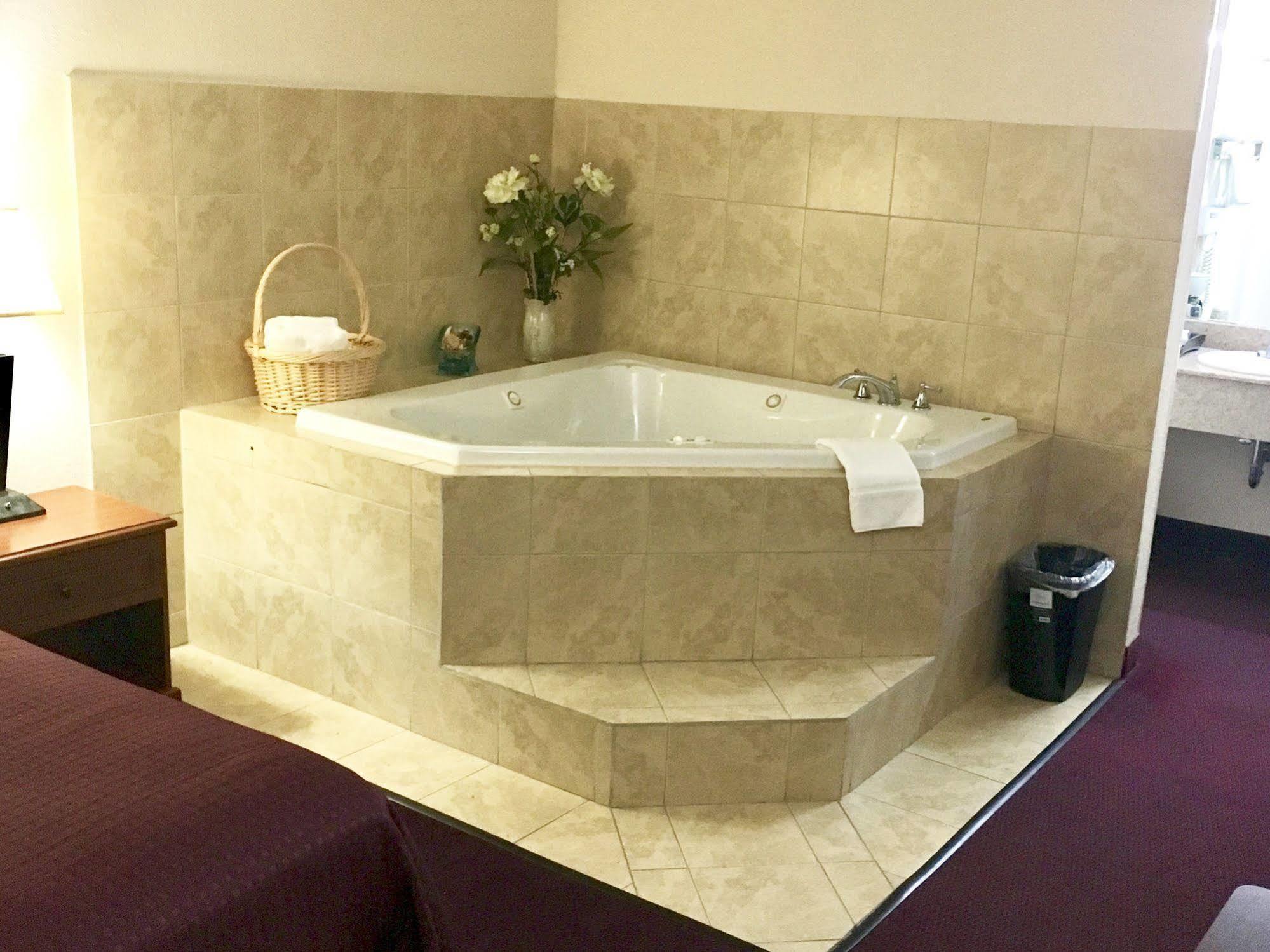 Washington Burgess Inn West Point エクステリア 写真