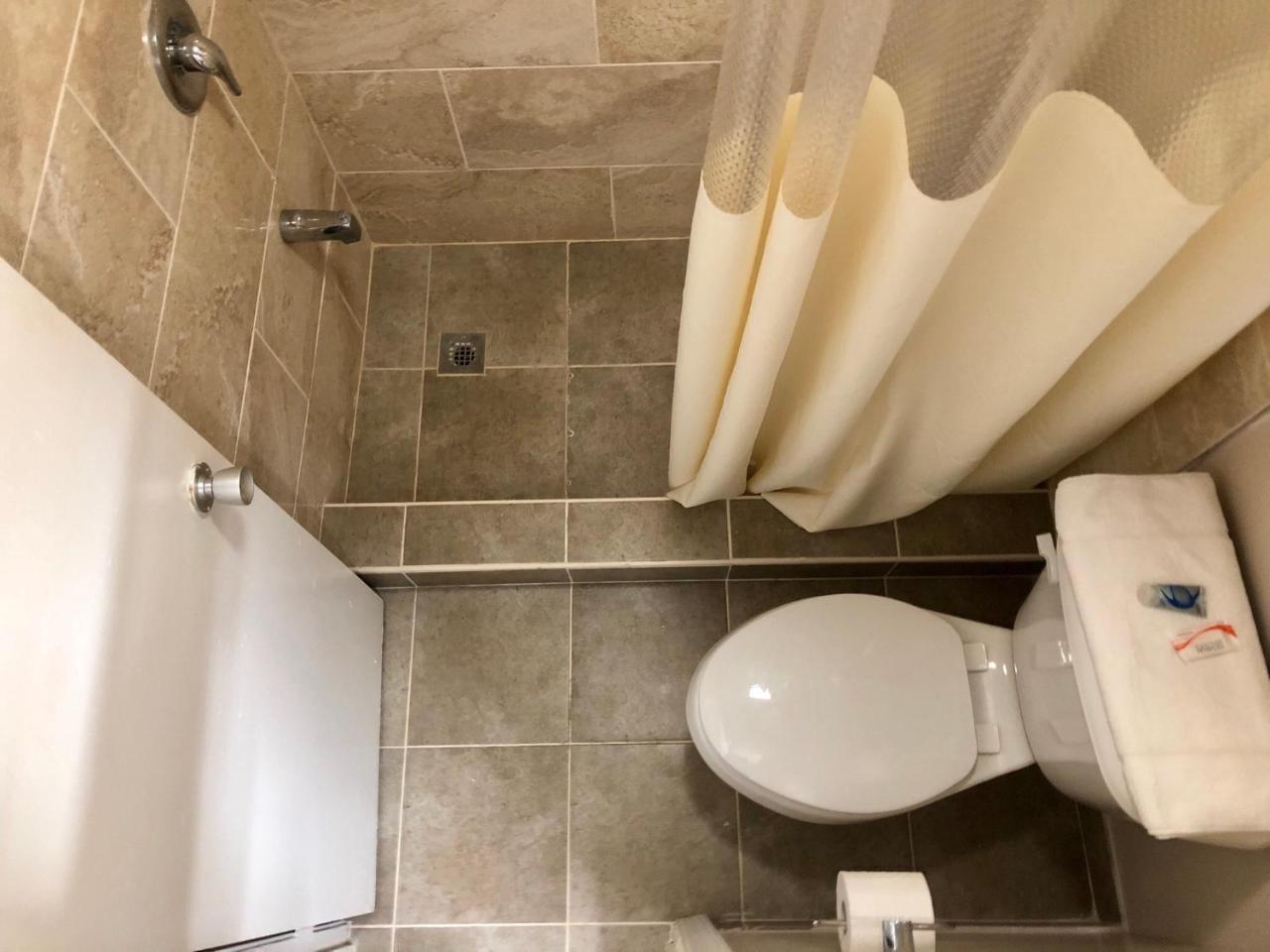 Washington Burgess Inn West Point エクステリア 写真